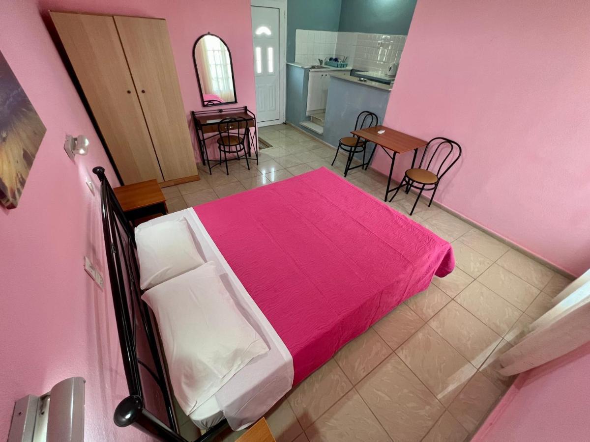 Elena Pool Aparthotel Agios Georgios  ภายนอก รูปภาพ