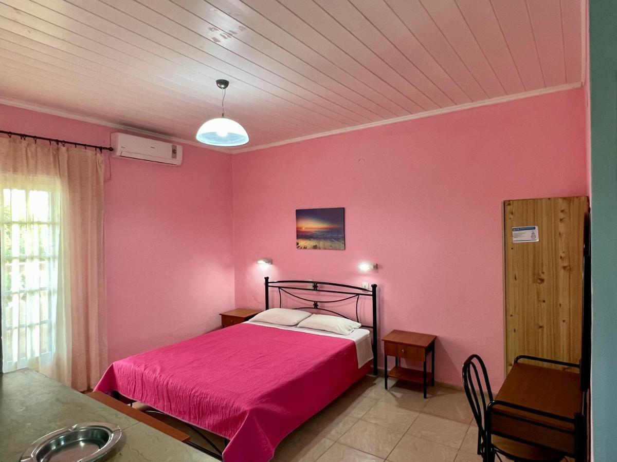 Elena Pool Aparthotel Agios Georgios  ภายนอก รูปภาพ