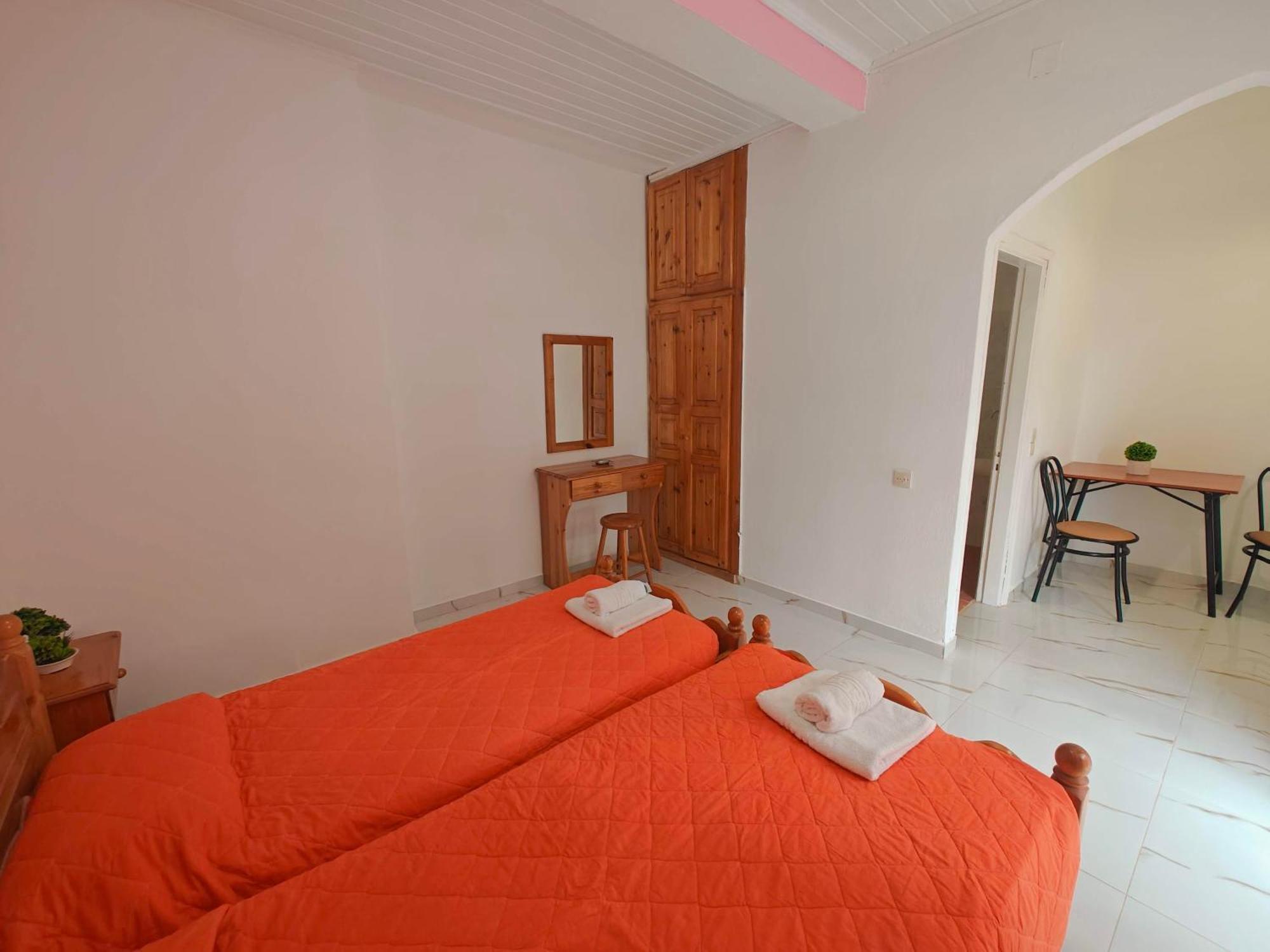 Elena Pool Aparthotel Agios Georgios  ภายนอก รูปภาพ