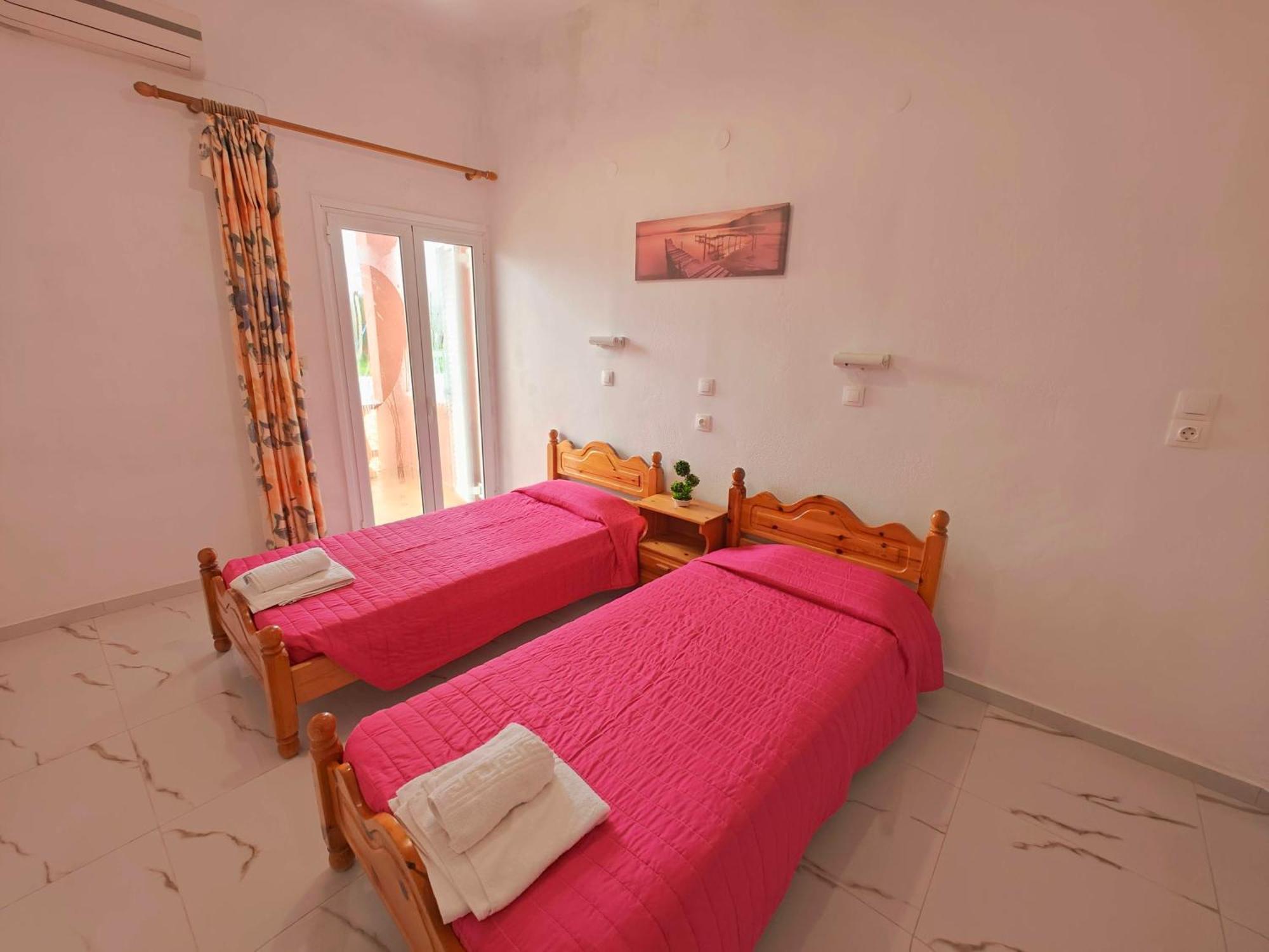 Elena Pool Aparthotel Agios Georgios  ภายนอก รูปภาพ